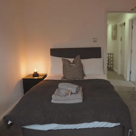 Stylish 3bed - Prime Location - Sleeps 6 * Leeds (West Yorkshire)
