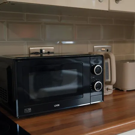 Apartment Stylish 3bed - Prime Location - Sleeps 6 *